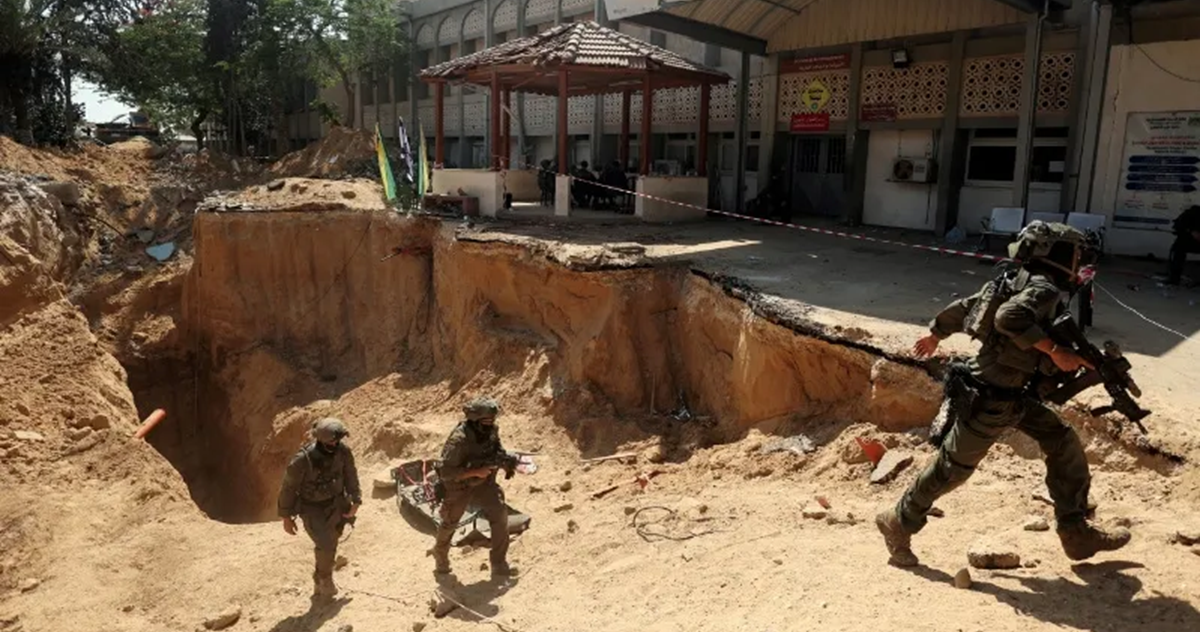 مسؤولان امريكيان : الجيش الاسرائيلي استخدم فلسطينيين دروعا بشرية في غزة للوصول الى الأنفاق